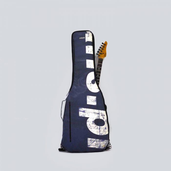 eco-guitar-sleeve-by-www.crearebags.com gen1