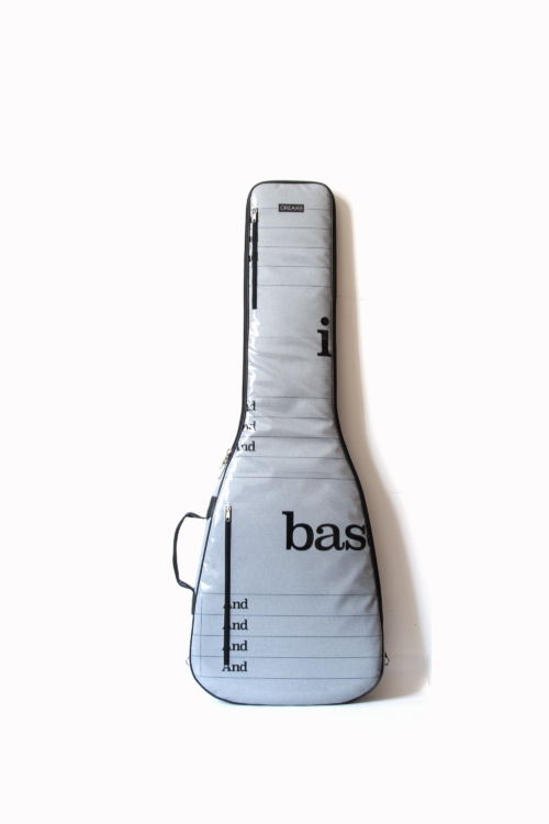 Eco-bass-guitar-sleeve--by-www.crearebags.com-4aof7